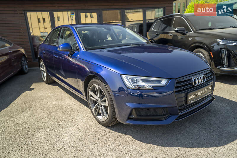 Седан Audi A4 2019 в Киеве