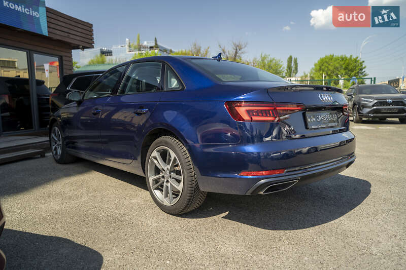 Седан Audi A4 2019 в Киеве