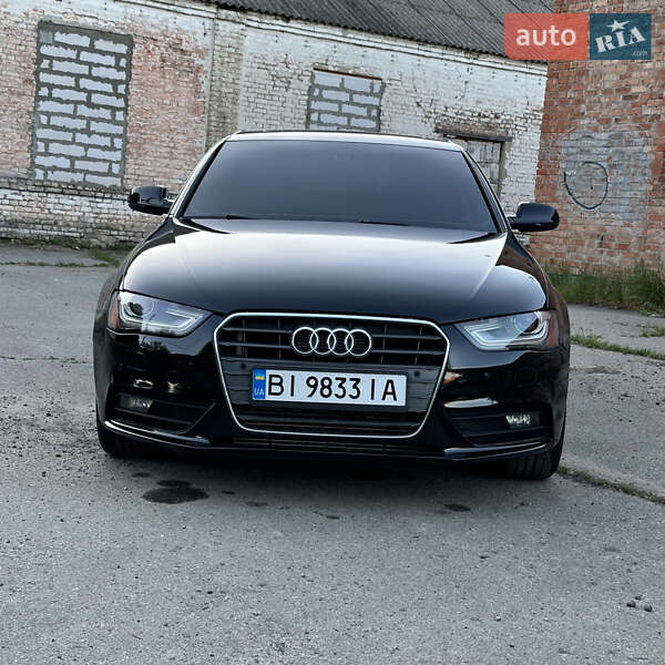 Седан Audi A4 2013 в 