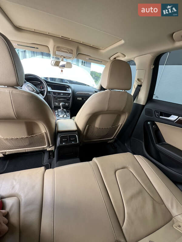 Седан Audi A4 2014 в Львові