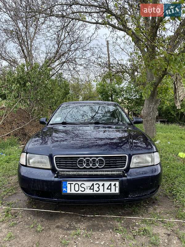 Седан Audi A4 2000 в Дружковке