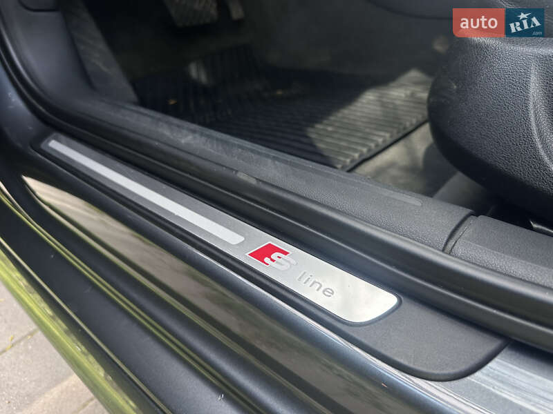 Седан Audi A4 2014 в Киеве