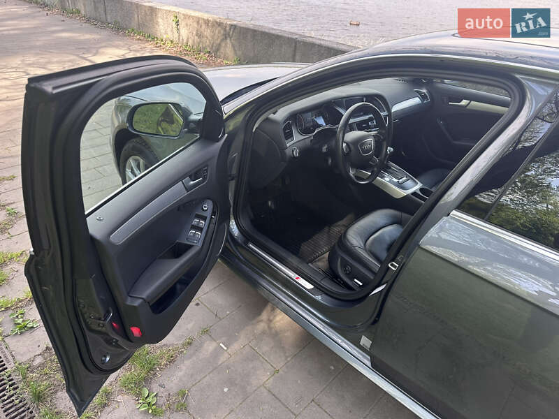Седан Audi A4 2014 в Киеве