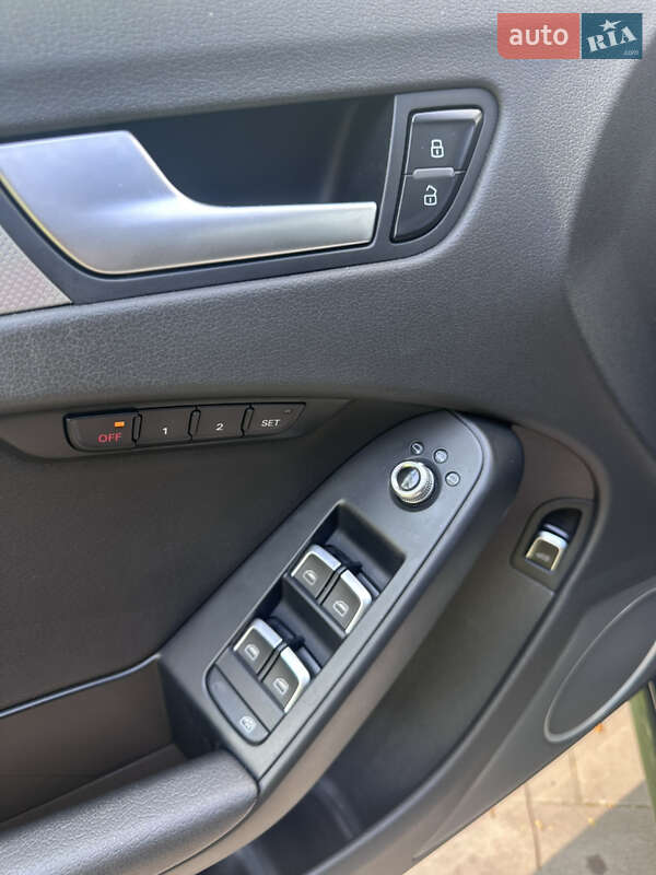 Седан Audi A4 2014 в Киеве
