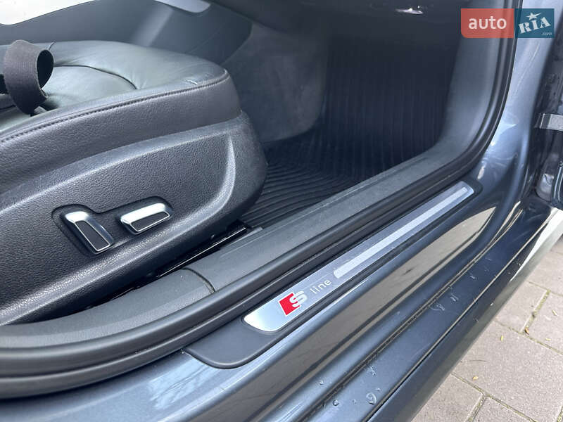 Седан Audi A4 2014 в Киеве