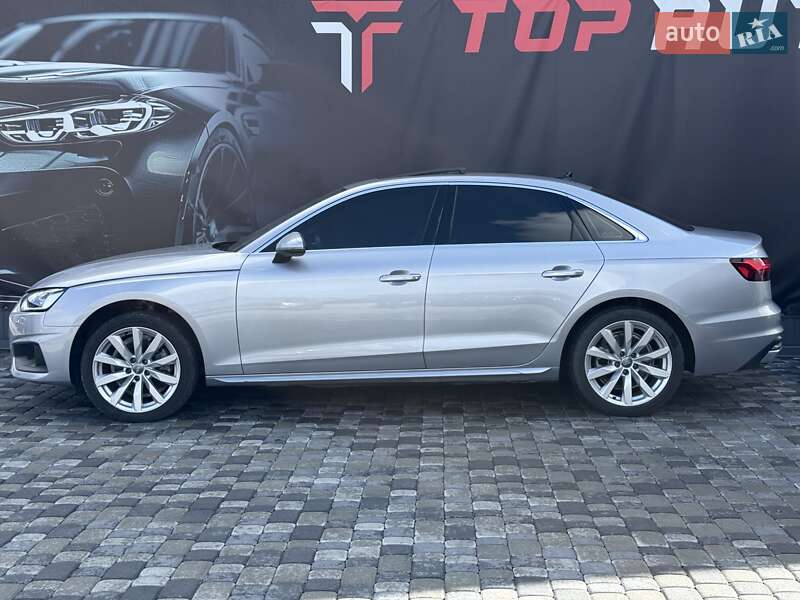 Седан Audi A4 2020 в Львове
