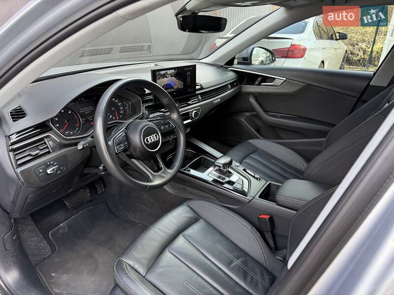 Седан Audi A4 2020 в Львове