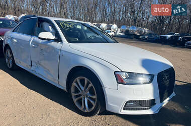 Седан Audi A4 2013 в 