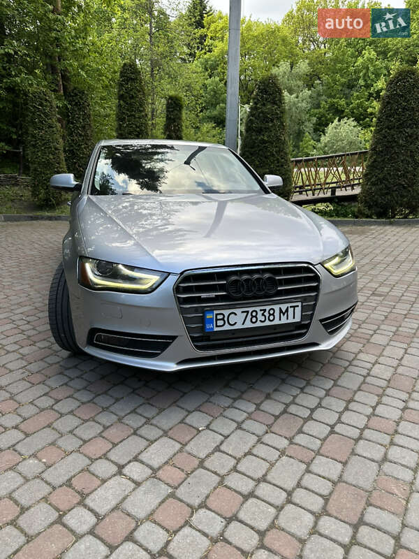 Седан Audi A4 2015 в 