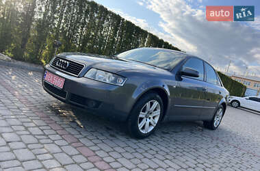 Седан Audi A4 2001 в 