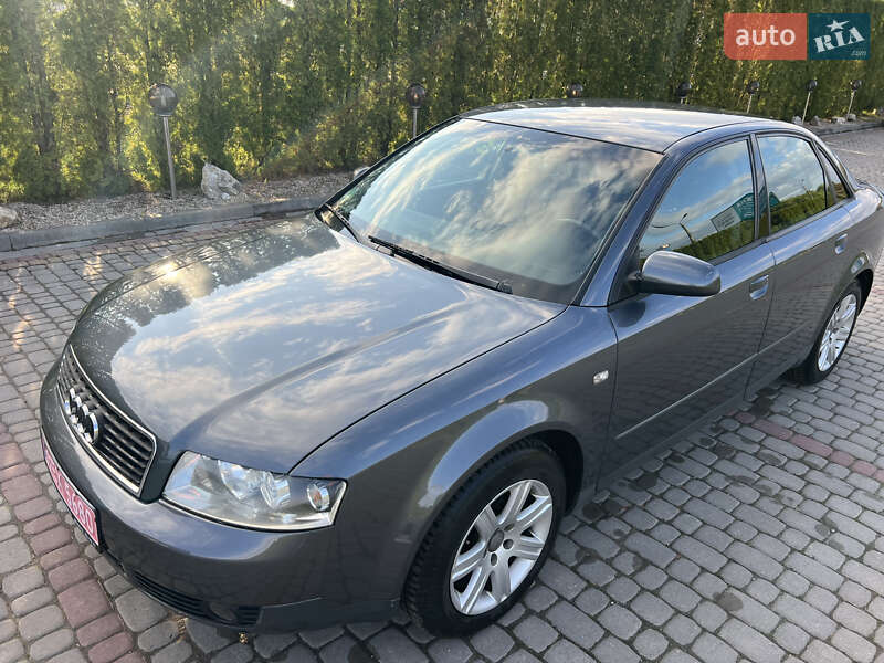 Седан Audi A4 2001 в Дунаевцах