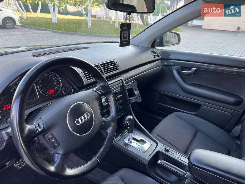 Седан Audi A4 2001 в Дунаевцах