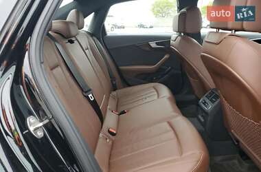 Седан Audi A4 2018 в 
