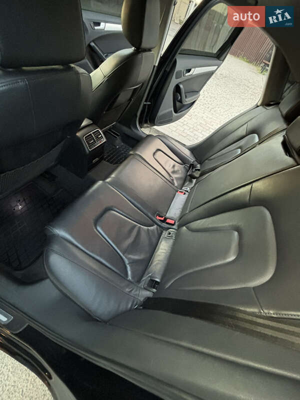 Седан Audi A4 2010 в Ивано-Франковске