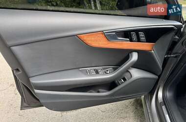 Седан Audi A4 2021 в 