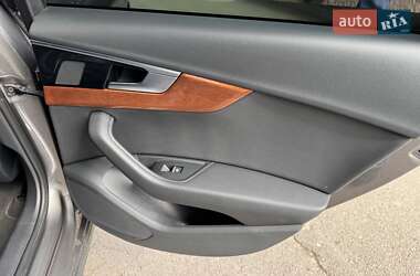 Седан Audi A4 2021 в 