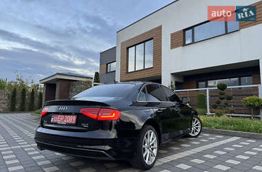 Седан Audi A4 2015 в 
