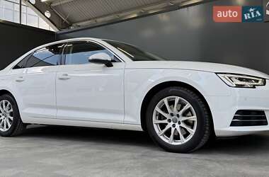 Седан Audi A4 2017 в 