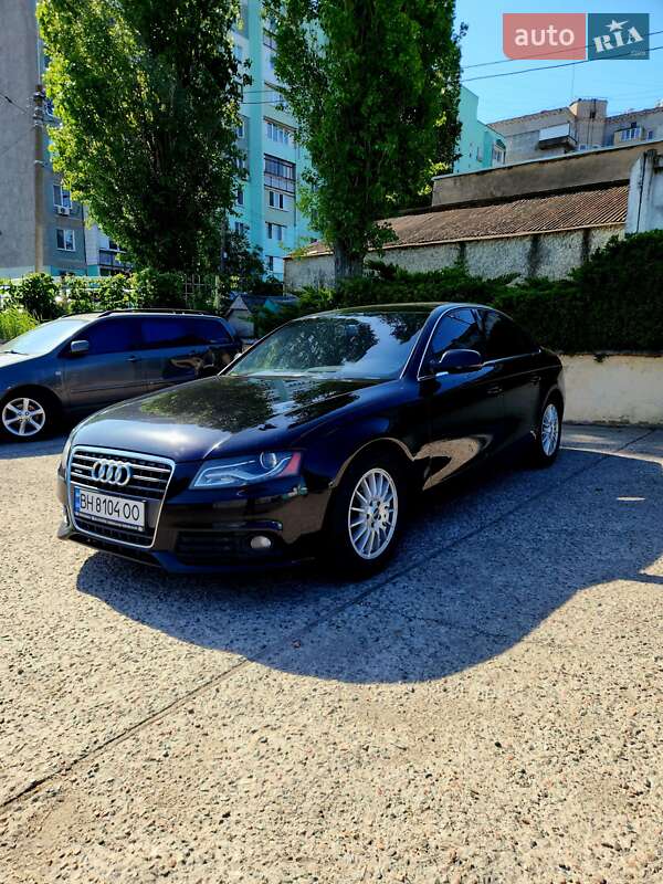 Седан Audi A4 2009 в 