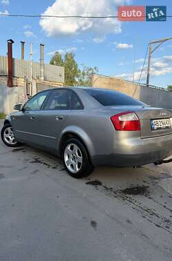 Седан Audi A4 2002 в 