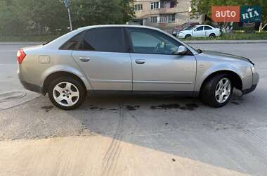 Седан Audi A4 2002 в 
