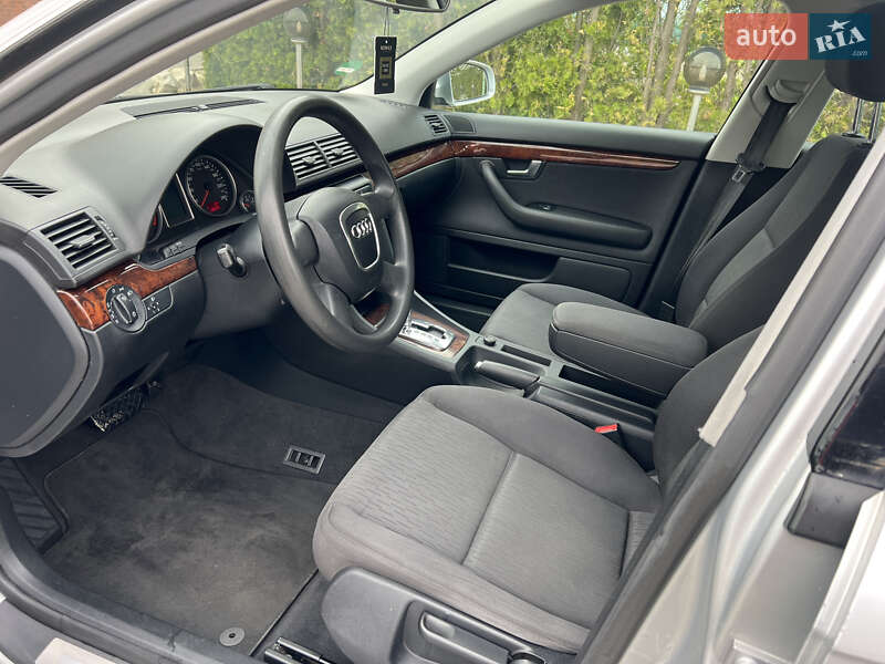 Седан Audi A4 2005 в Дунаевцах
