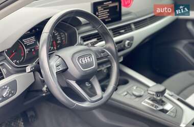 Седан Audi A4 2018 в 