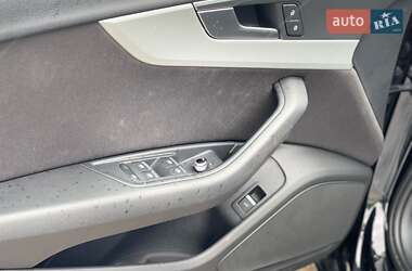 Седан Audi A4 2018 в 