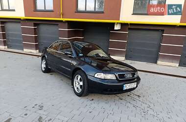 Седан Audi A4 1998 в Ковеле