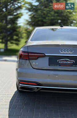 Седан Audi A4 2021 в 