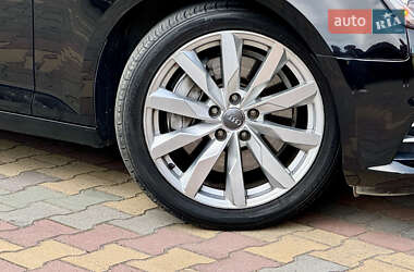Седан Audi A4 2016 в 