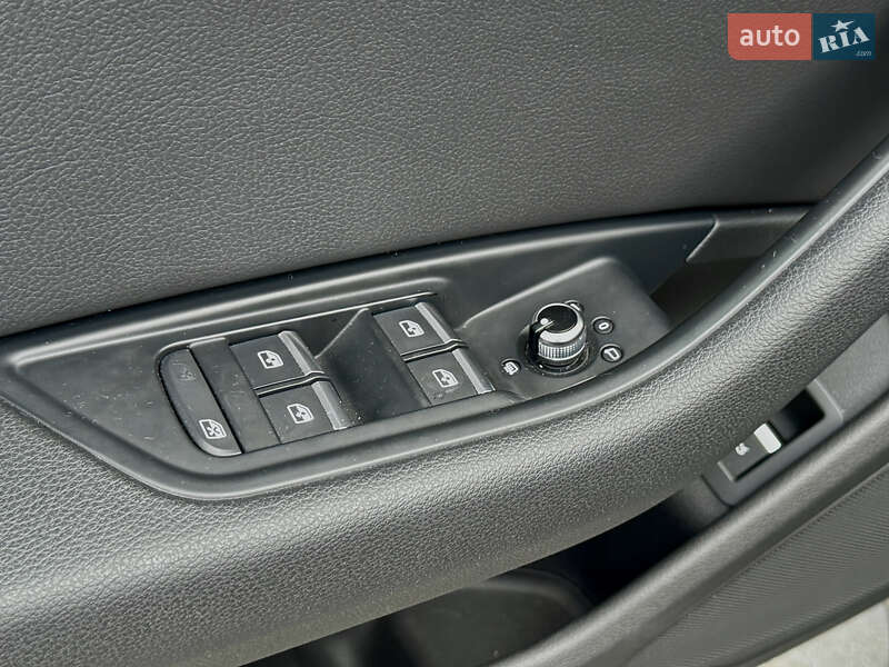 Седан Audi A4 2016 в Самборе