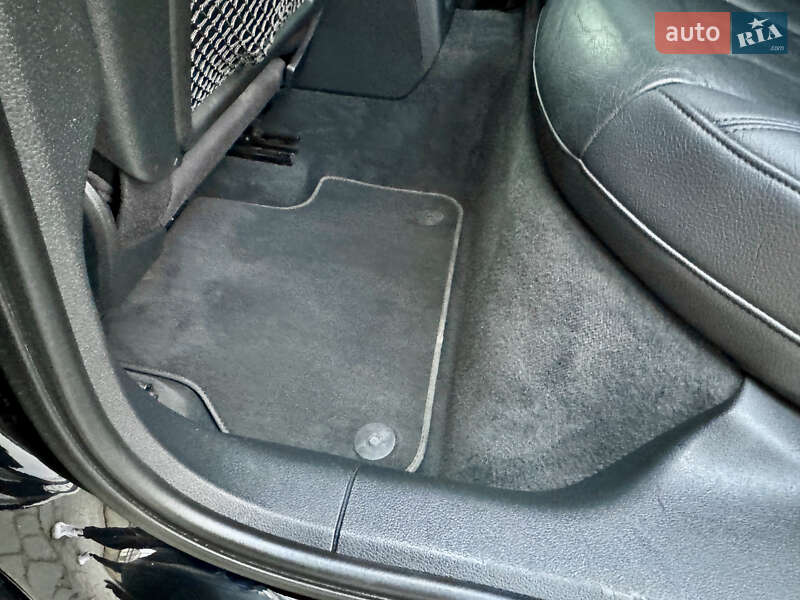 Седан Audi A4 2016 в Самборе