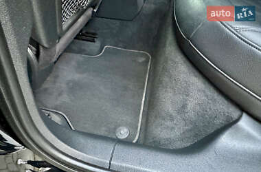 Седан Audi A4 2016 в 