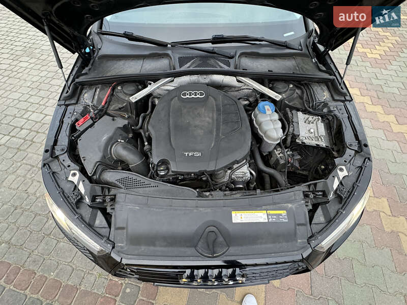 Седан Audi A4 2016 в Самборе