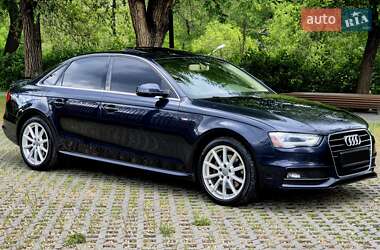 Седан Audi A4 2015 в 
