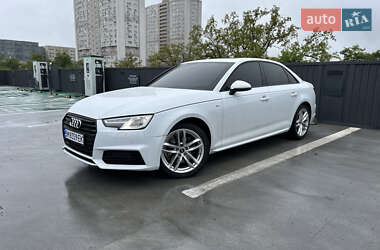 Седан Audi A4 2017 в Киеве