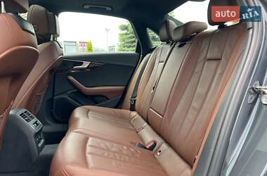 Седан Audi A4 2019 в 