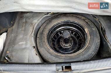 Седан Audi A4 2000 в 