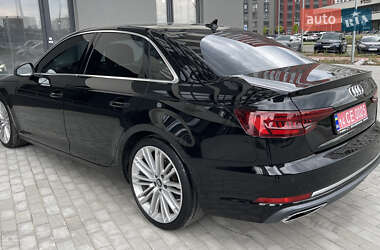 Седан Audi A4 2019 в 