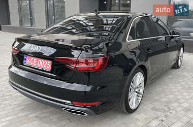 Седан Audi A4 2019 в 