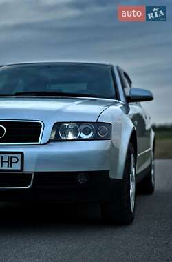 Седан Audi A4 2001 в Лубнах