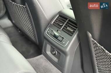 Седан Audi A4 2018 в 