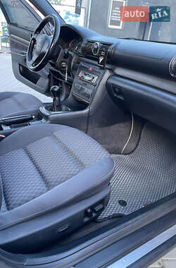 Седан Audi A4 1999 в 