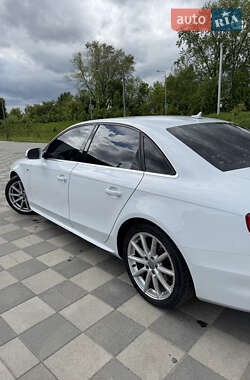 Седан Audi A4 2013 в 