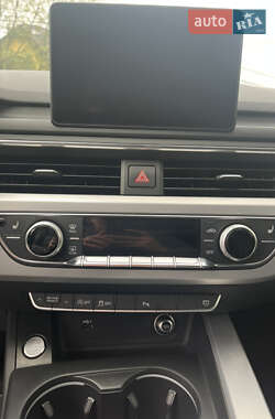 Седан Audi A4 2017 в 