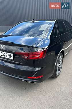 Седан Audi A4 2019 в 