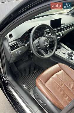 Седан Audi A4 2019 в 