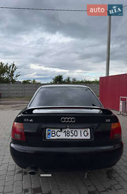 Седан Audi A4 1996 в 