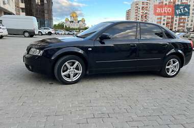 Седан Audi A4 2003 в 